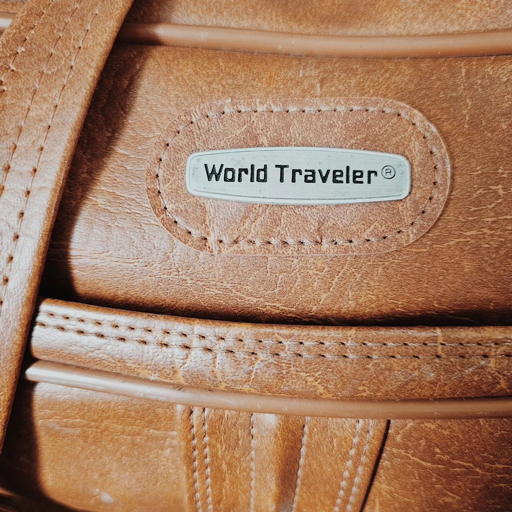 Vintage World Traveler Brown Leather Carry On Luggage - Picture 5 of 11